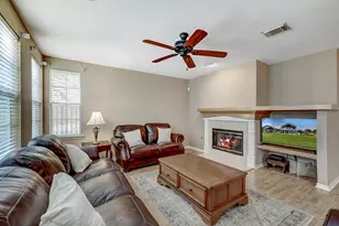 22 S Greywing Pl, The Woodlands, TX 77382 - Photo 18