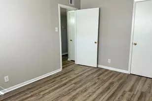 2102 5th Ave N, Texas City, TX 77590 - Photo 10