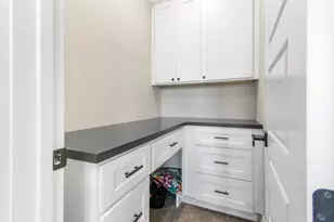 13510 Fallbrook Cir, Mont Belvieu, TX 77535 - Photo 12