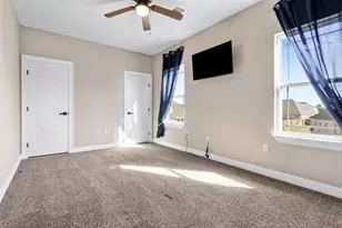 13510 Fallbrook Cir, Mont Belvieu, TX 77535 - Photo 22