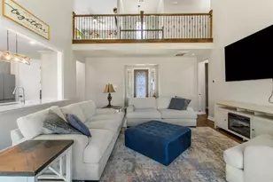 13510 Fallbrook Cir, Mont Belvieu, TX 77535 - Photo 2