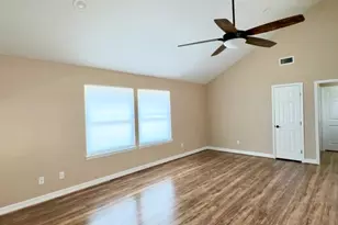 534 Oakdale Dr, Huntsville, TX 77320 - Photo 6