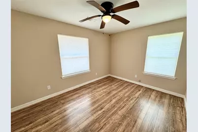 534 Oakdale Drive, Huntsville, TX 77320 - Photo 16