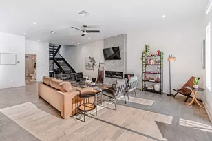422 W 9th St, Dallas, TX 75208 - Photo 12