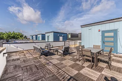 422 W 9th Street #103, Dallas, TX 75208 - Photo 20