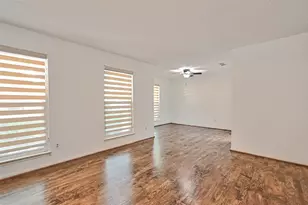 2922 Lakefield Way, Sugar Land, TX 77479 - Photo 8