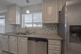 13715 Ludgate Pass, Houston, TX 77034 - Photo 10