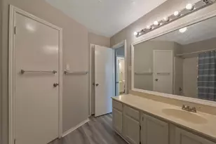 13715 Ludgate Pass, Houston, TX 77034 - Photo 18