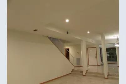 201 Vanderpool Lane #19, Houston, TX 77024 - Photo 2