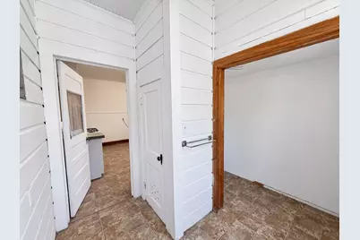710 N Washington Street, El Campo, TX 77437 - Photo 16