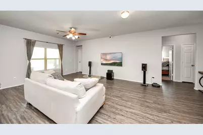 8620 Havana Drive, Texas City, TX 77591 - Photo 6