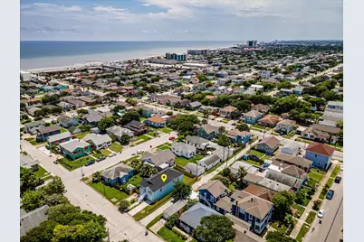 2315 36th St, Galveston, TX 77550 - Photo 30
