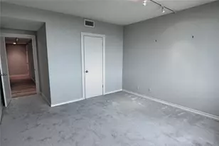 14655 Champion Forest Dr, Houston, TX 77069 - Photo 16