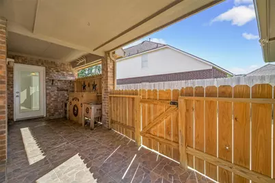 1608 Spring Glen Lane, Pearland, TX 77581 - Photo 30
