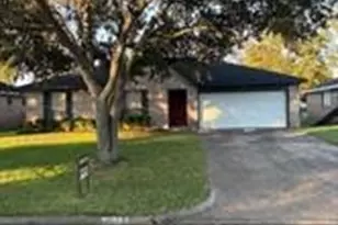 2805 Dove Tree Dr, Alvin, TX 77511 - Photo 1