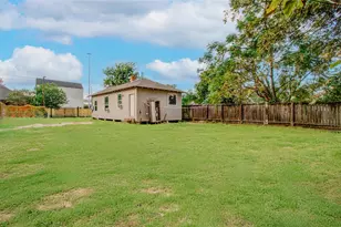1416 Sydnor St, Houston, TX 77020 - Photo 18