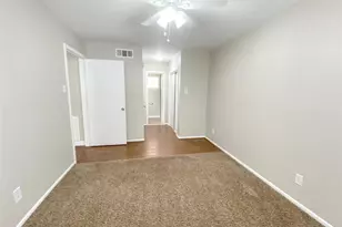 1141 N Durham Dr, Houston, TX 77008 - Photo 8