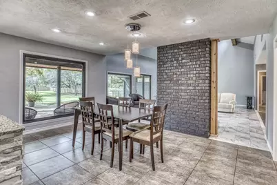 2414 E Rosedale, Brenham, TX 77833 - Photo 10