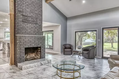 2414 E Rosedale, Brenham, TX 77833 - Photo 8