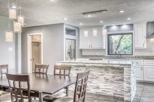 2414 E Rosedale, Brenham, TX 77833 - Photo 14