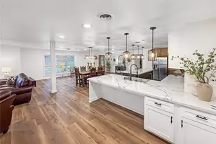 1409 Kathy Ave, Sealy, TX 77474 - Photo 12