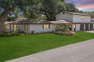 1409 Kathy Ave, Sealy, TX 77474 - Photo 2