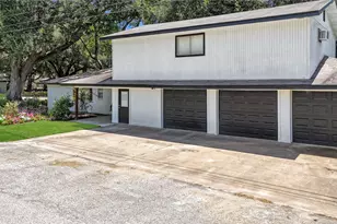 1409 Kathy Ave, Sealy, TX 77474 - Photo 6