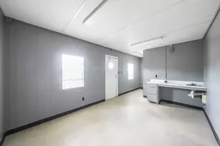 802 E 32nd St, Houston, TX 77022 - Photo 20