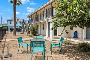 2002 27th St, Galveston, TX 77550 - Photo 2