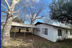114 Irwin, Columbus, TX 78934 - Photo 16