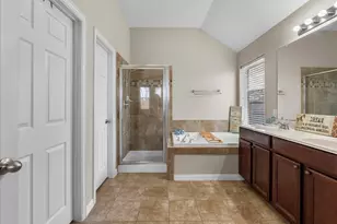 2120 Red Timber Ct, League City, TX 77573 - Photo 28