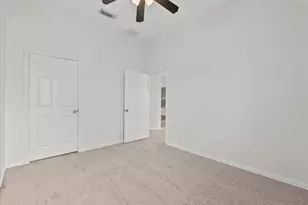 2120 Red Timber Ct, League City, TX 77573 - Photo 24