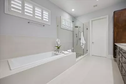305 Peden Street, Houston, TX 77006 - Photo 16