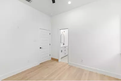 5903 Doolittle Blvd, Houston, TX 77033 - Photo 18