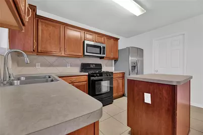 1906 Rock Ridge Drive, Houston, TX 77049 - Photo 14