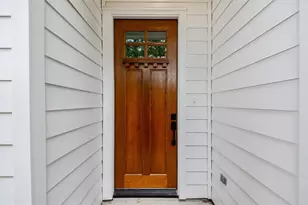 2305 Maury St, Houston, TX 77026 - Photo 2