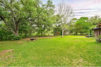 725 Thompson Road, Alvin, TX 77511 - Photo 34