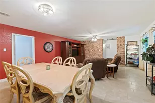 725 Thompson Rd, Alvin, TX 77511 - Photo 16