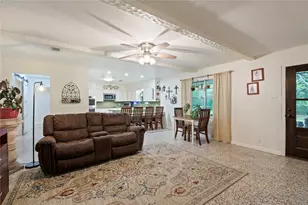 725 Thompson Rd, Alvin, TX 77511 - Photo 18
