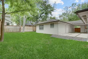 8825 Cedarbrake Dr, Houston, TX 77055 - Photo 18