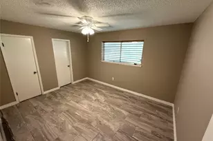 2320 14th Ave N, Texas City, TX 77590 - Photo 8