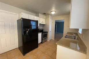 7743 Water Park Ln, Houston, TX 77086 - Photo 2