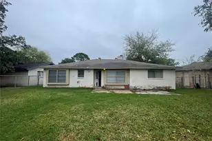 7743 Water Park Ln, Houston, TX 77086 - Photo 12