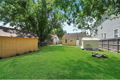 1007 E 25th Street, Houston, TX 77009 - Photo 24