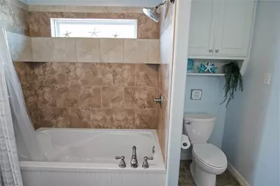 932 Kent, Crystal Beach, TX 77650 - Photo 34