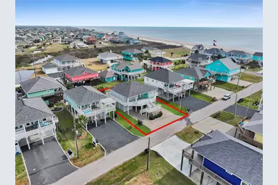 932 Kent, Crystal Beach, TX 77650 - Photo 2