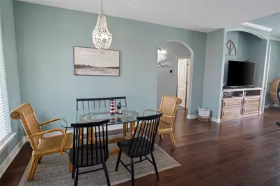 932 Kent, Crystal Beach, TX 77650 - Photo 14