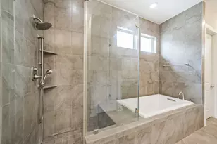 5425 Hidalgo St, Houston, TX 77056 - Photo 12