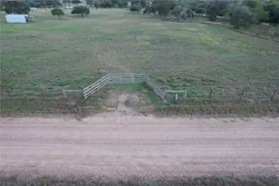 1007 Co Rd 380, Hallettsville, TX 77964 - Photo 6