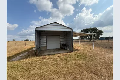 1007 County Road 380, Hallettsville, TX 77964 - Photo 12